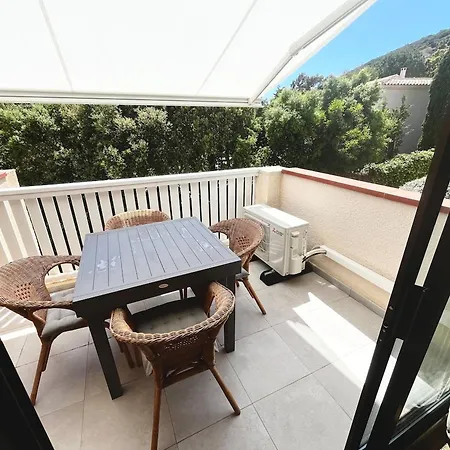 Hebergement Sur La Plage De Pramousquier A La Villa Gafezzi Apartment Le Lavandou